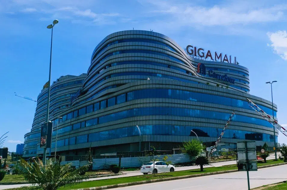 Giga Mall with beautiful architecture is the best place for an outing and shopping in Twin Cities