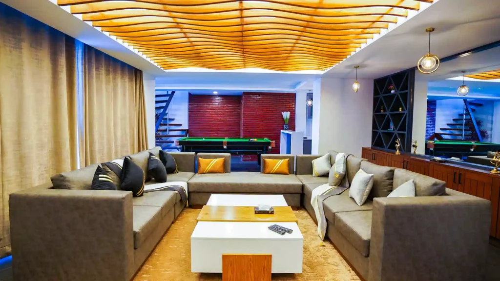 Fiora Hotel penthouse with scenic views of the valley